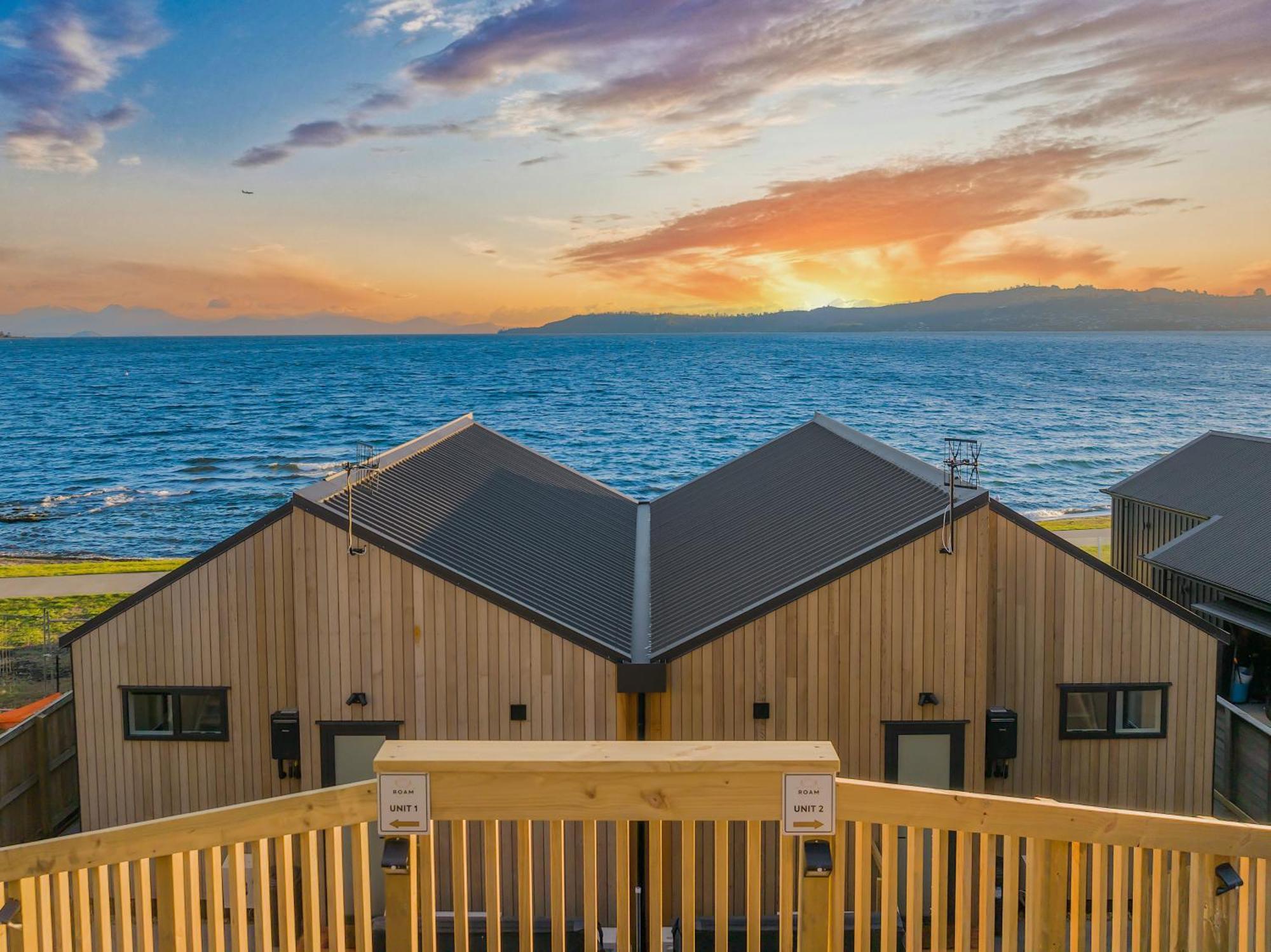 Absolute Lakefront House Taupo Exterior photo