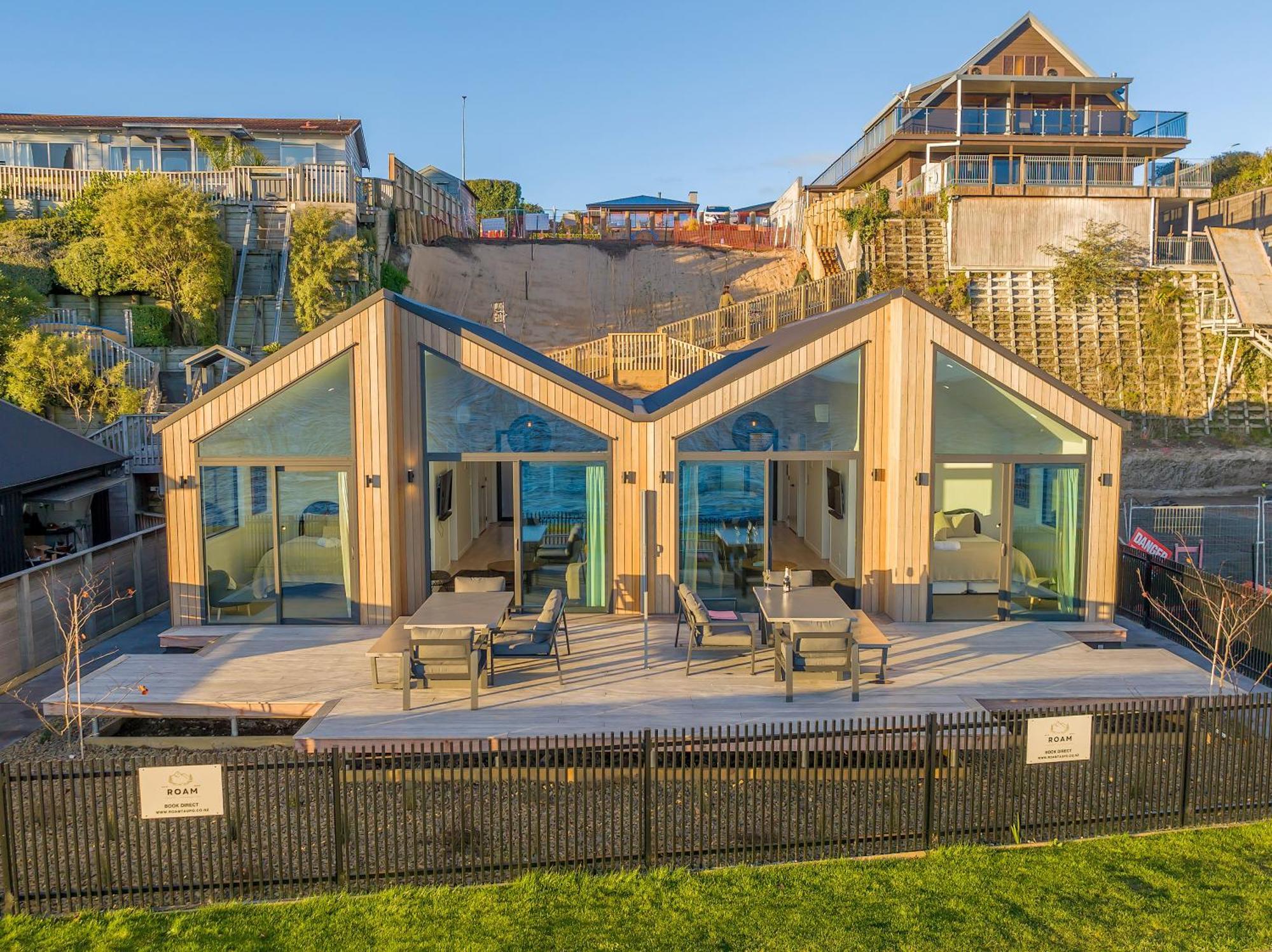 Absolute Lakefront House Taupo Exterior photo