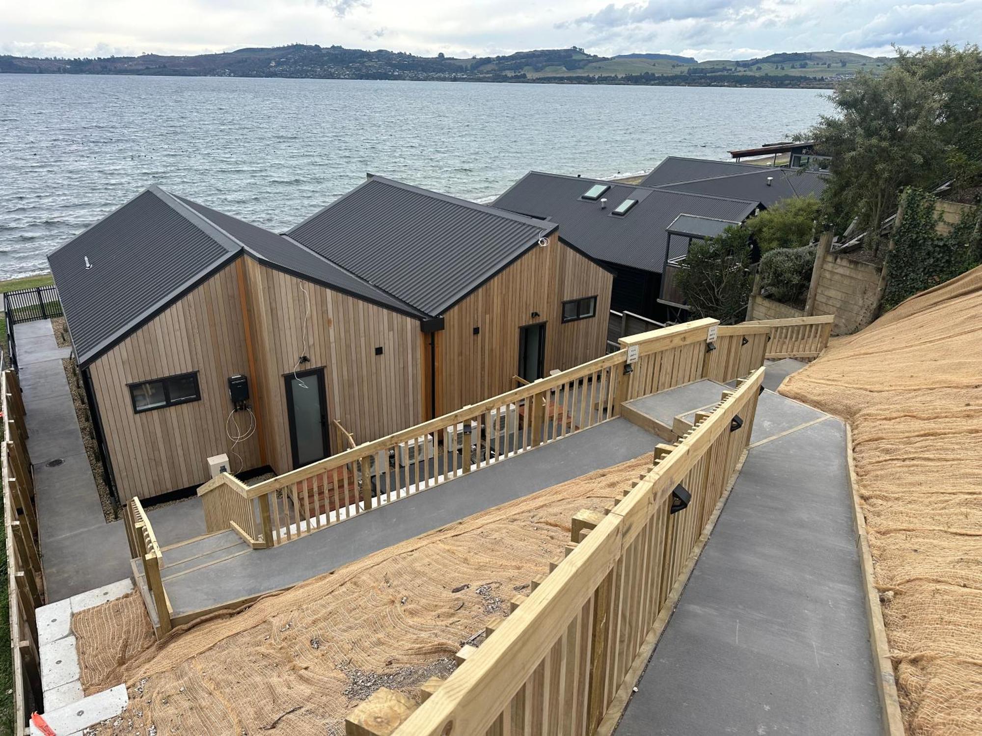 Absolute Lakefront House Taupo Exterior photo